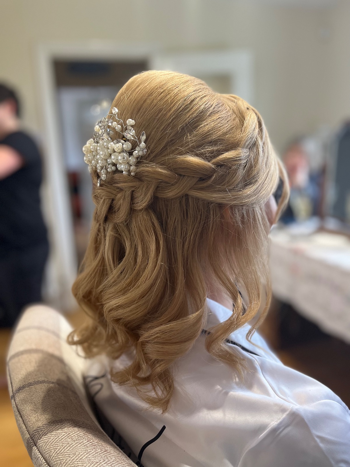 Claire Guy Bridal Hair and Makeup-Image-152