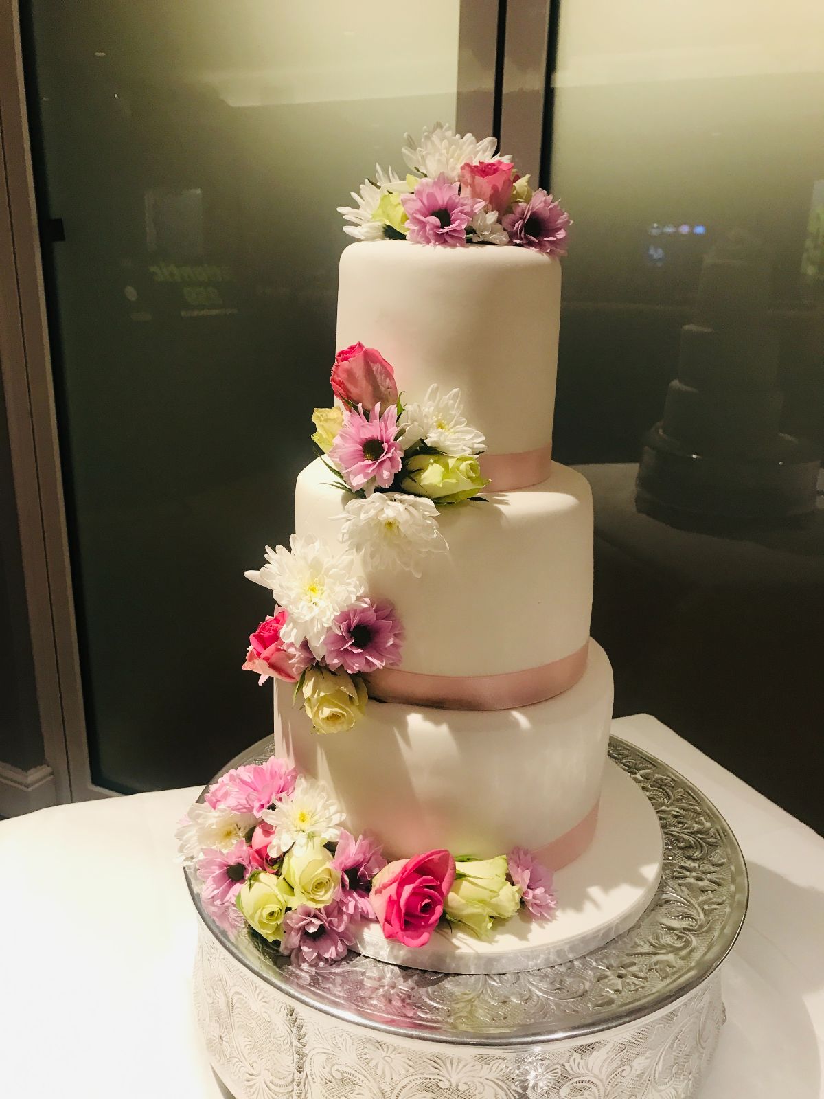 Cakes Glorious Cakes-Image-9