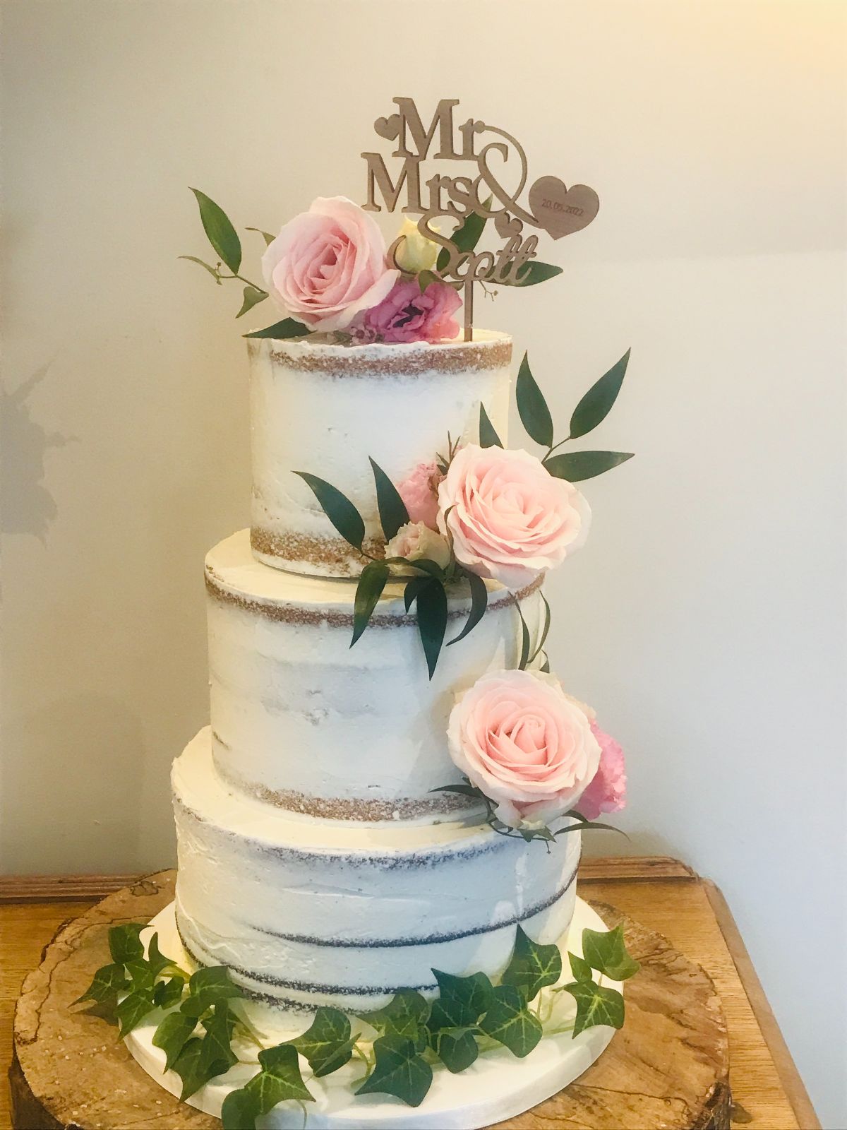 Cakes Glorious Cakes-Image-16