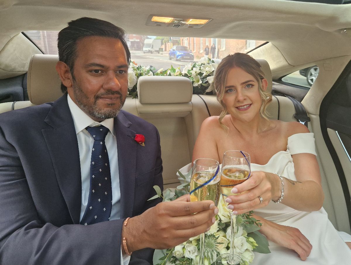Leicester Wedding Cars-Image-1