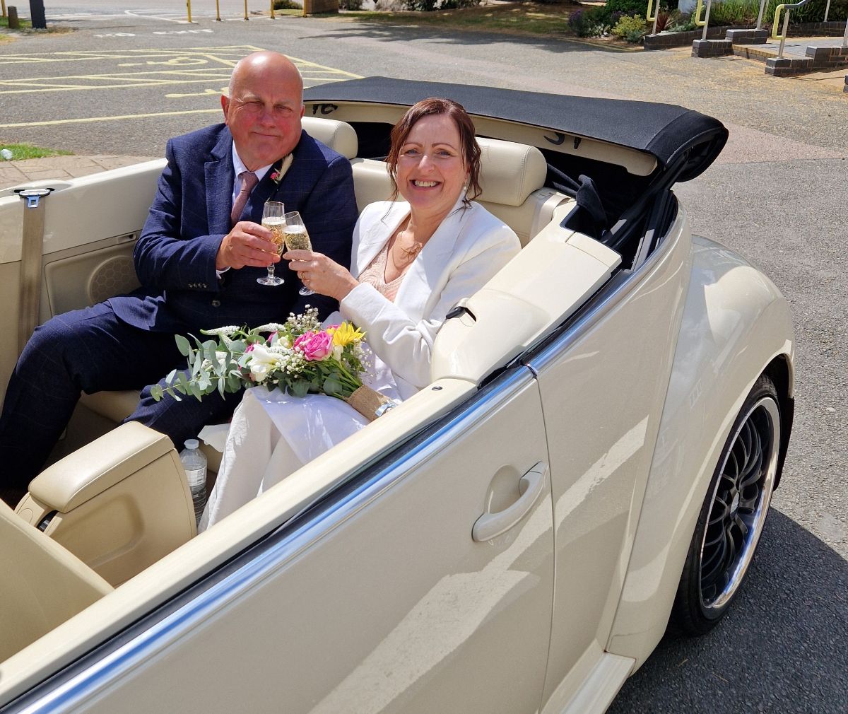 Leicester Wedding Cars-Image-3