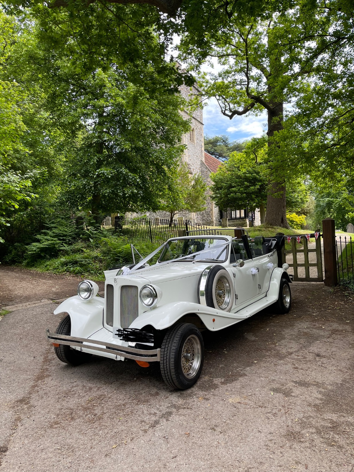 Heritage Classic Wedding Cars-Image-8