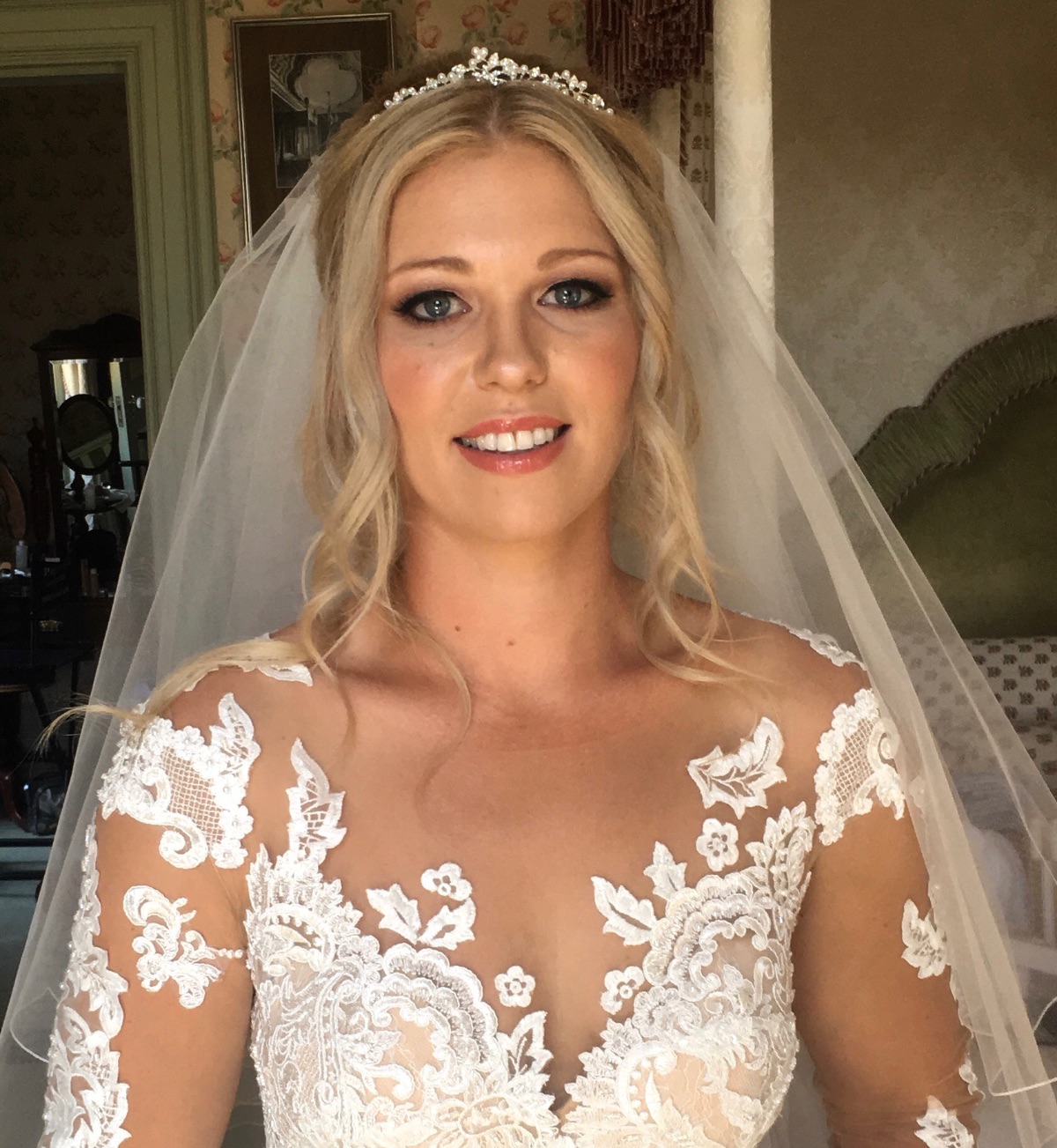 Paula Tennant Bridal Makeup Artist-Image-5