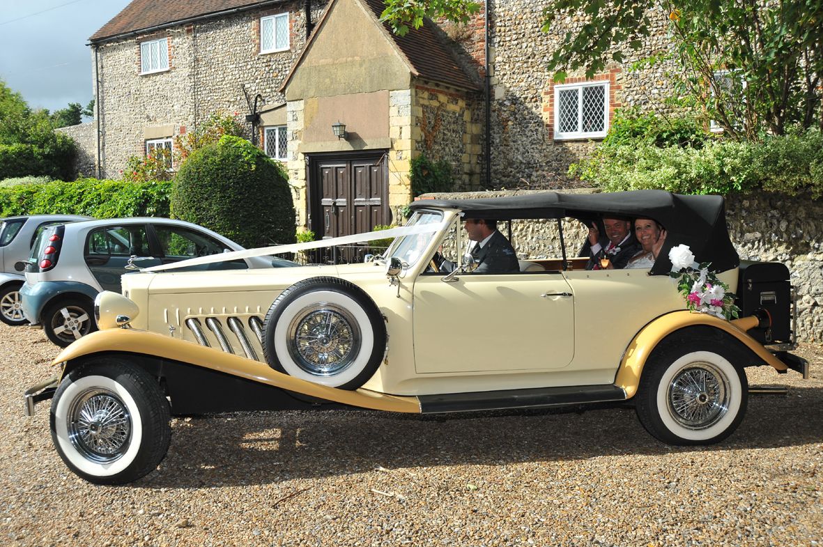 Beauford Classic Wedding Car Hire Sussex-Image-3