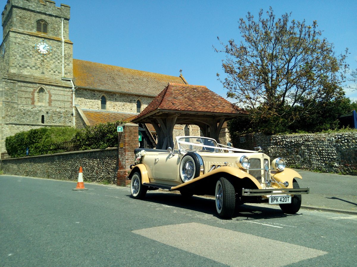 Beauford Classic Wedding Car Hire Sussex-Image-2