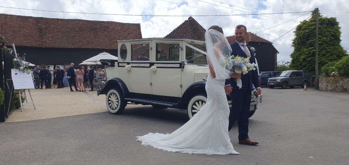 Imperial Wedding Cars of Sussex -Image-3