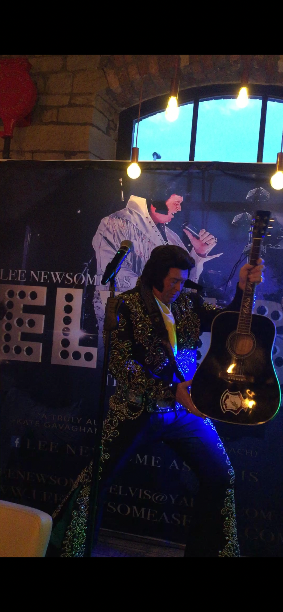 Lee Newsome as Elvis-Image-5