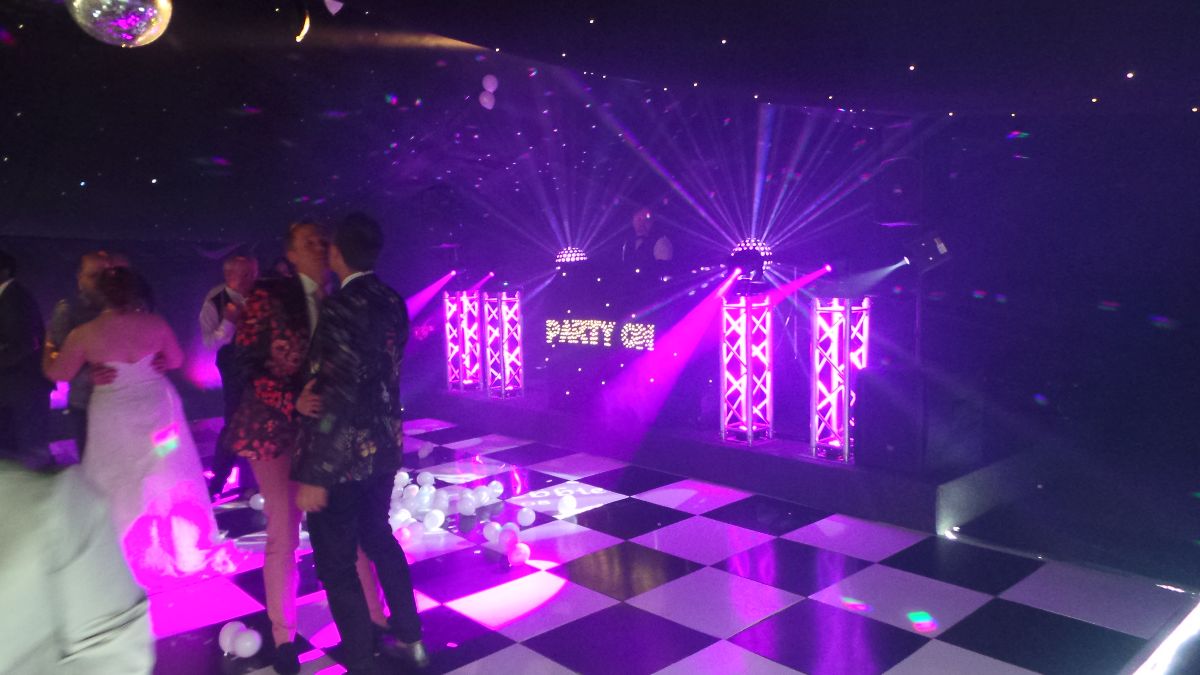 Party On Disco-Image-12