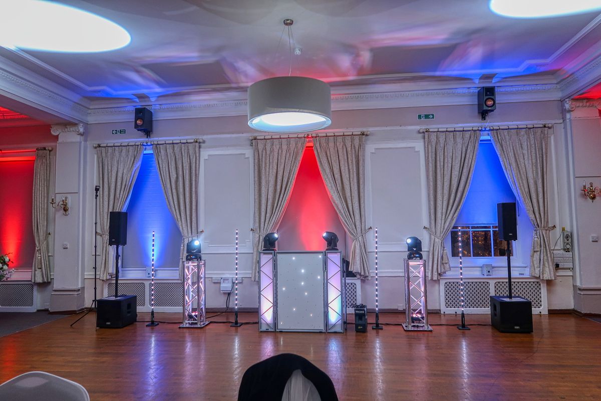 Cornwall Wedding DJ-Image-9