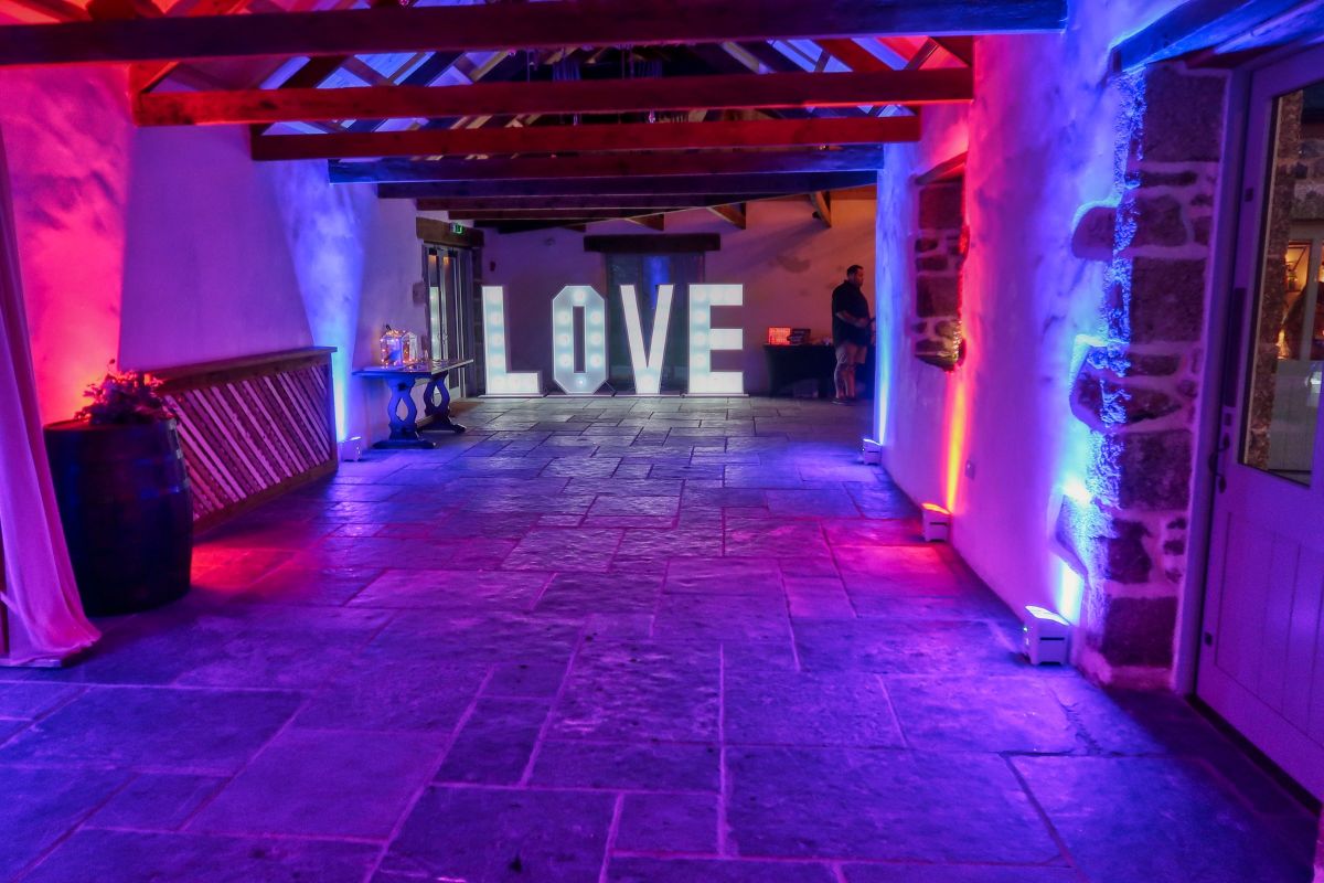 Cornwall Wedding DJ-Image-241