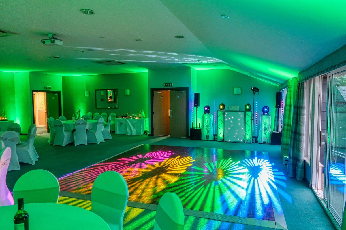 Cornwall Wedding DJ-Image-126