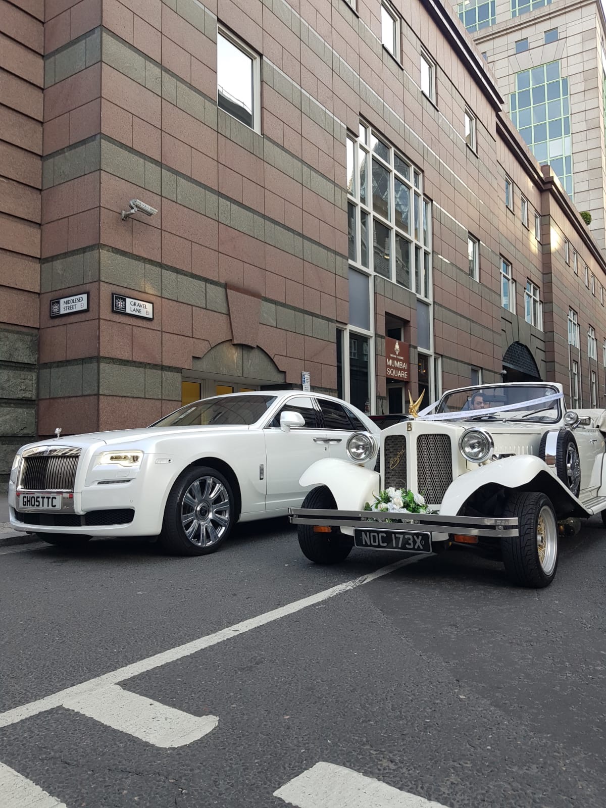 Prestige Carriages London-Image-1