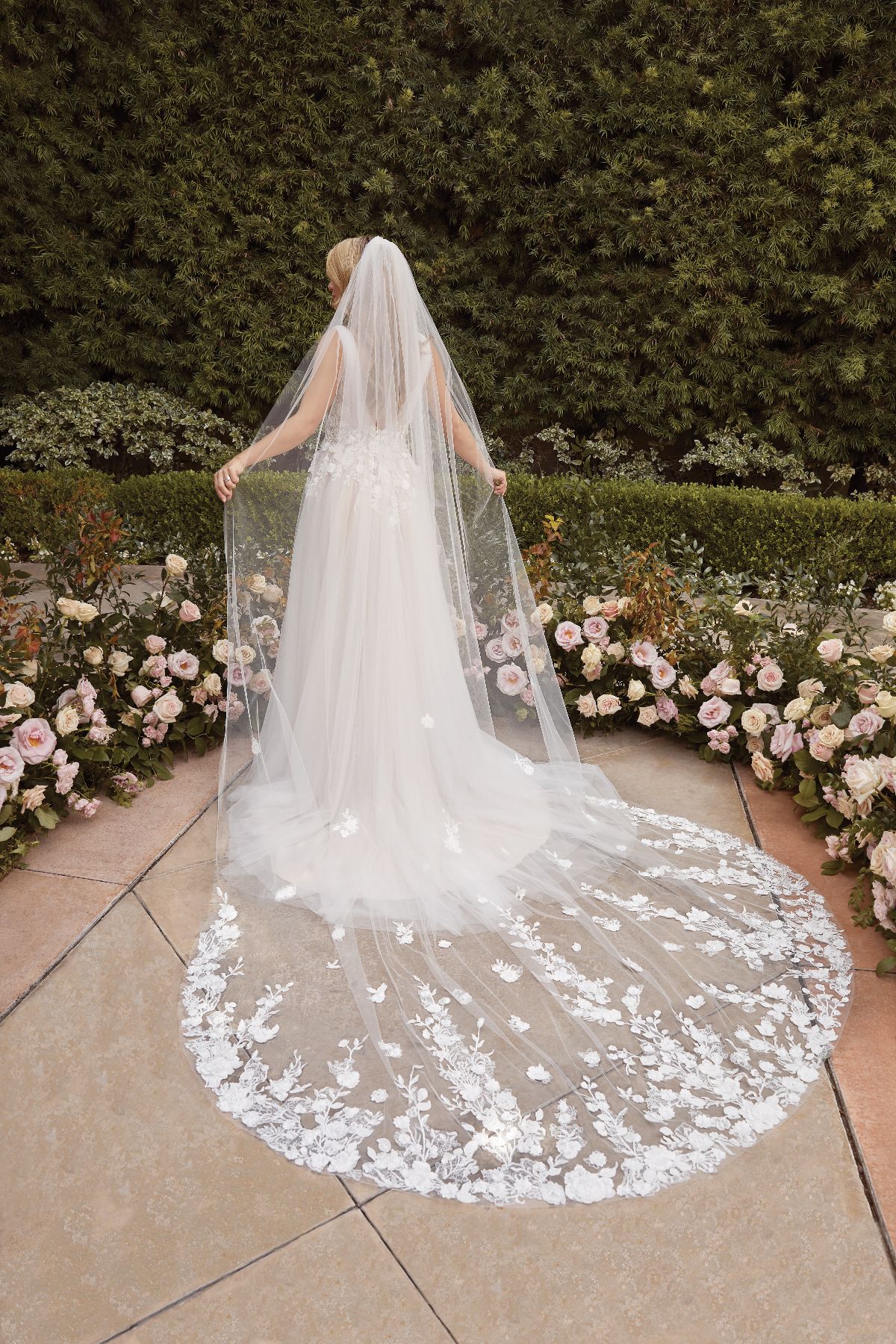 Holmes and Co Bridal Couture-Image-19
