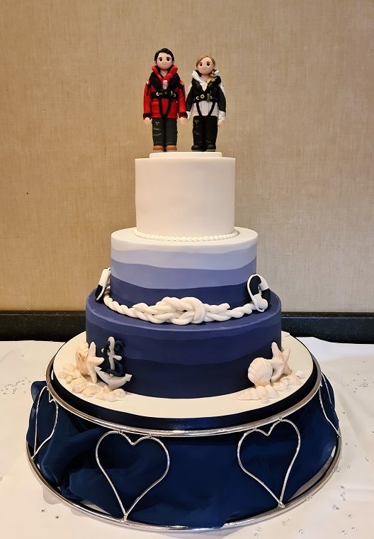 Centrepiece Cake Designs-Image-47