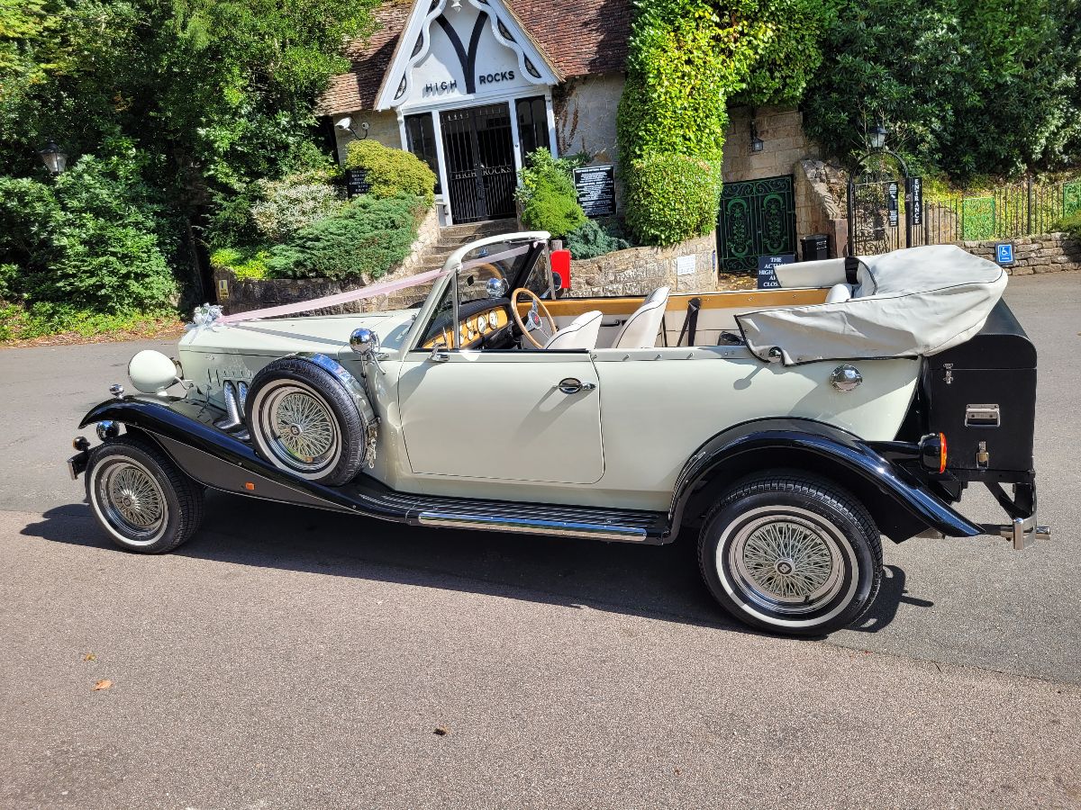 Grange Bridal cars-Image-10