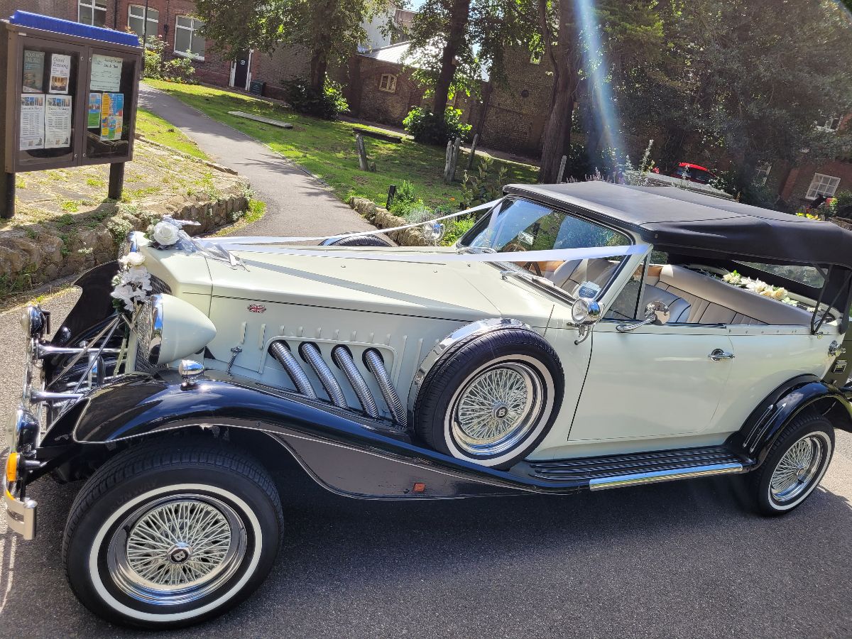 Grange Bridal cars-Image-14