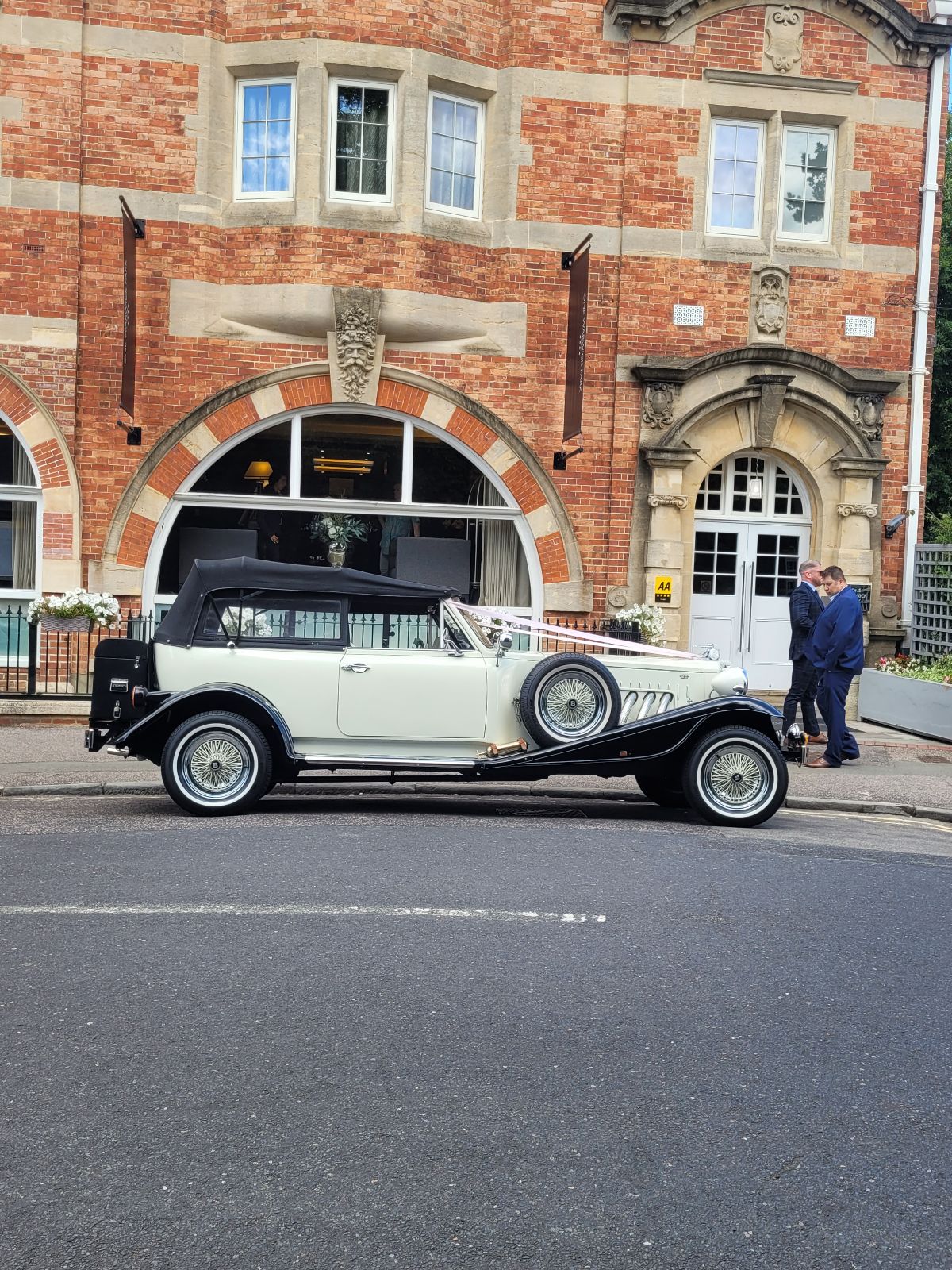 Grange Bridal cars-Image-13