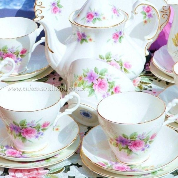 CAKE STAND LAND-Image-39