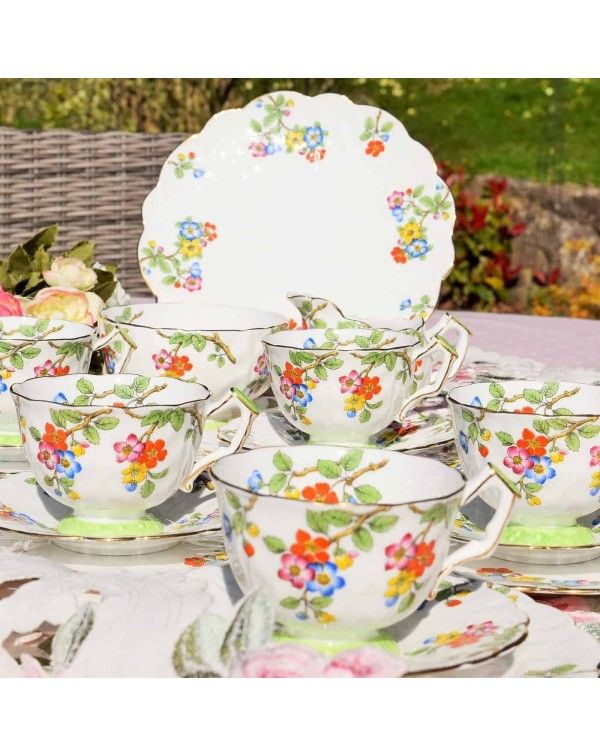 CAKE STAND LAND-Image-12