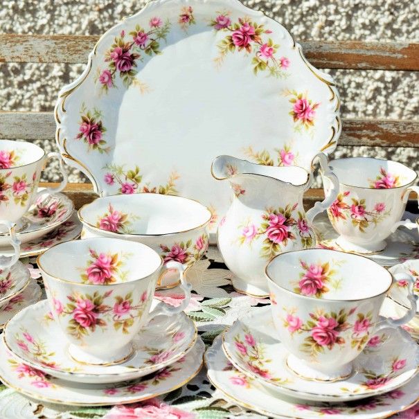 CAKE STAND LAND-Image-47