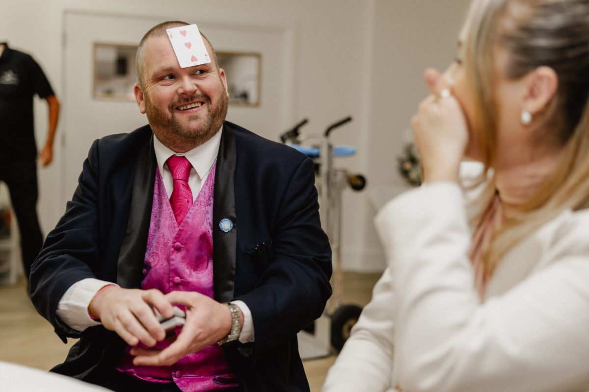 Paul Grundle magician-Image-39