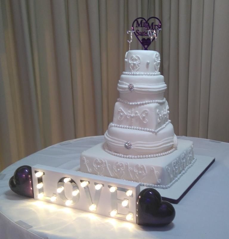 Annes Cakes For All Occasions-Image-95