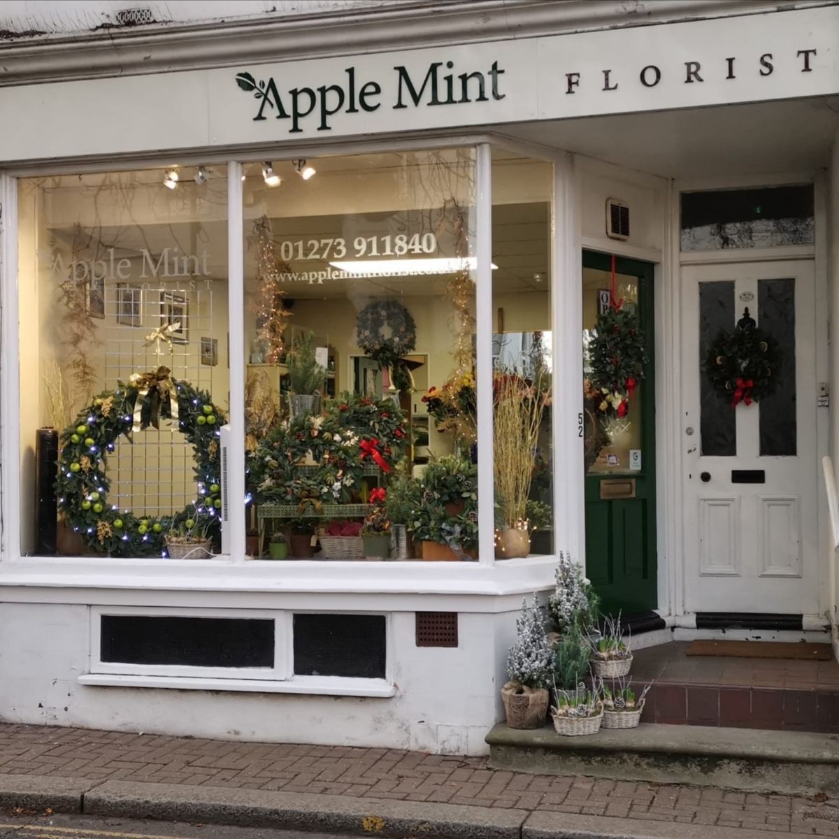 Apple Mint Florist-Image-162