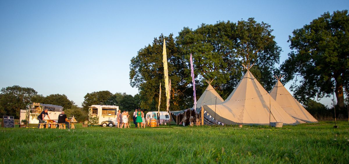 Gallery Item 34 for Belcote Farm Tipi Weddings