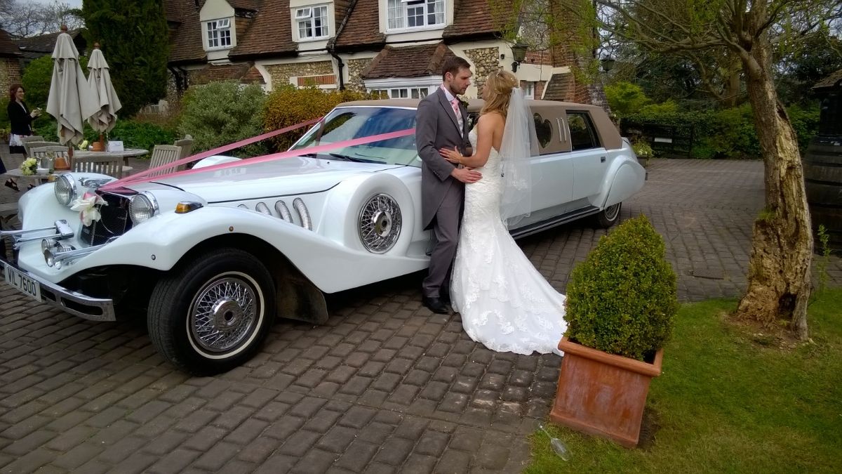 Two Hearts Wedding Cars-Image-8