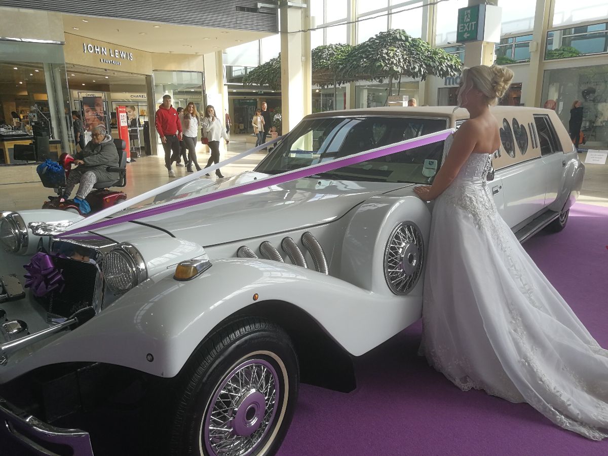 Two Hearts Wedding Cars-Image-4