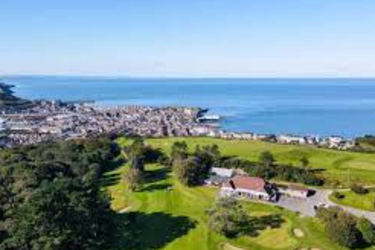 Luff's Cafe at Aberystwyth Golf Club-Image-1
