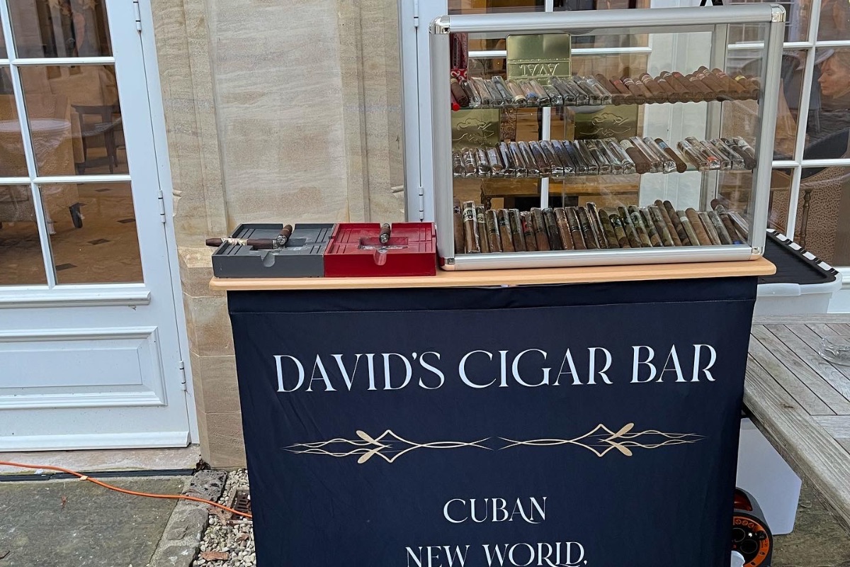 David’s cigar bar-Image-29