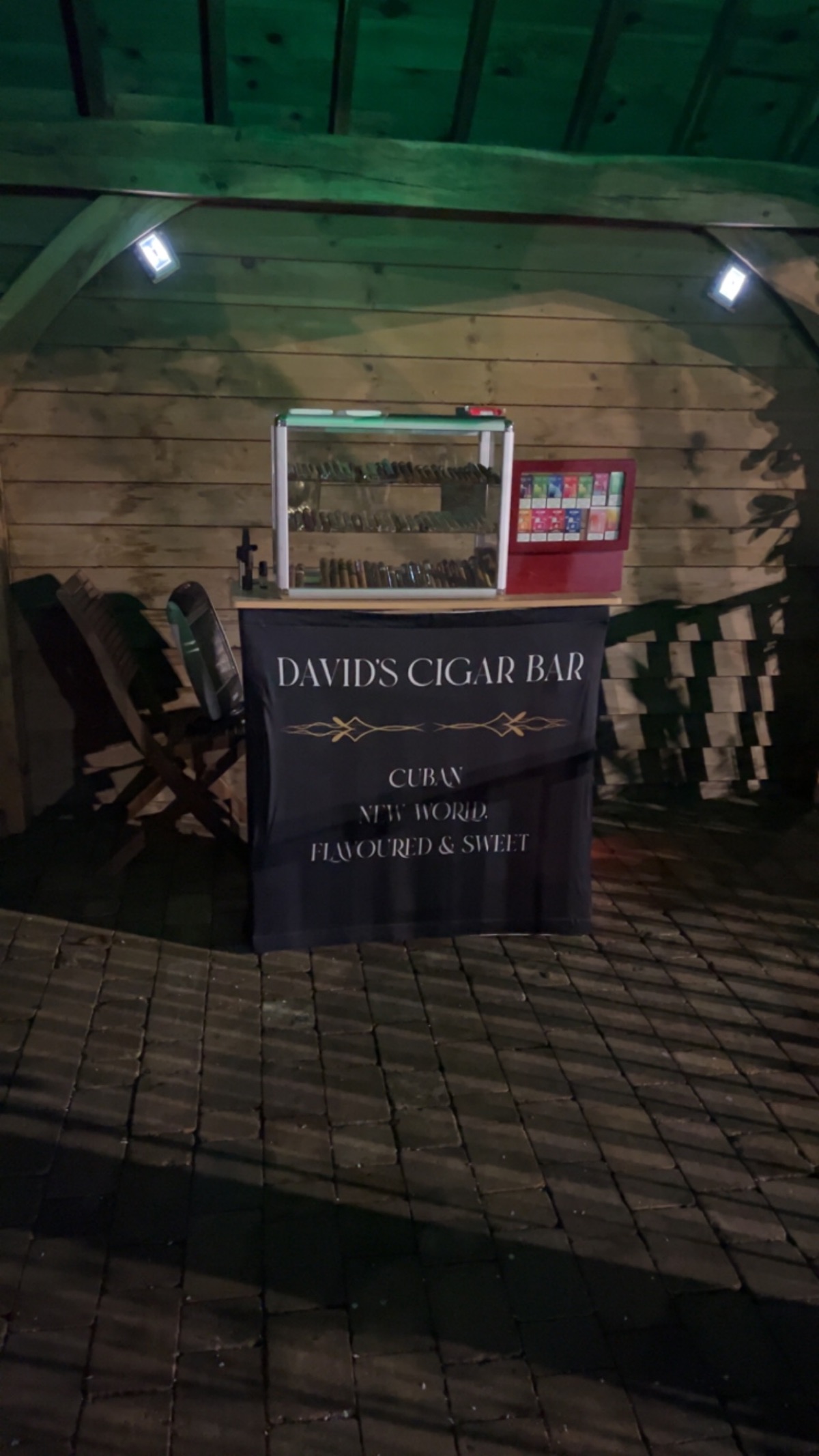 David’s cigar bar-Image-10