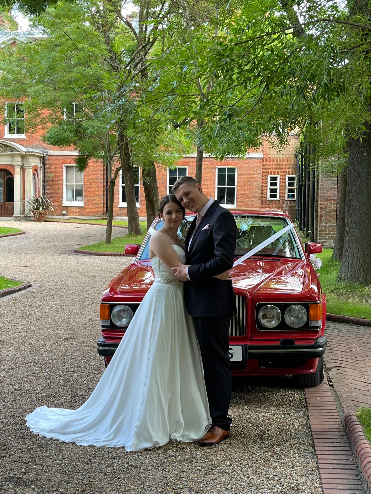 Lady R Wedding & Chauffeur Hire Ltd-Image-22