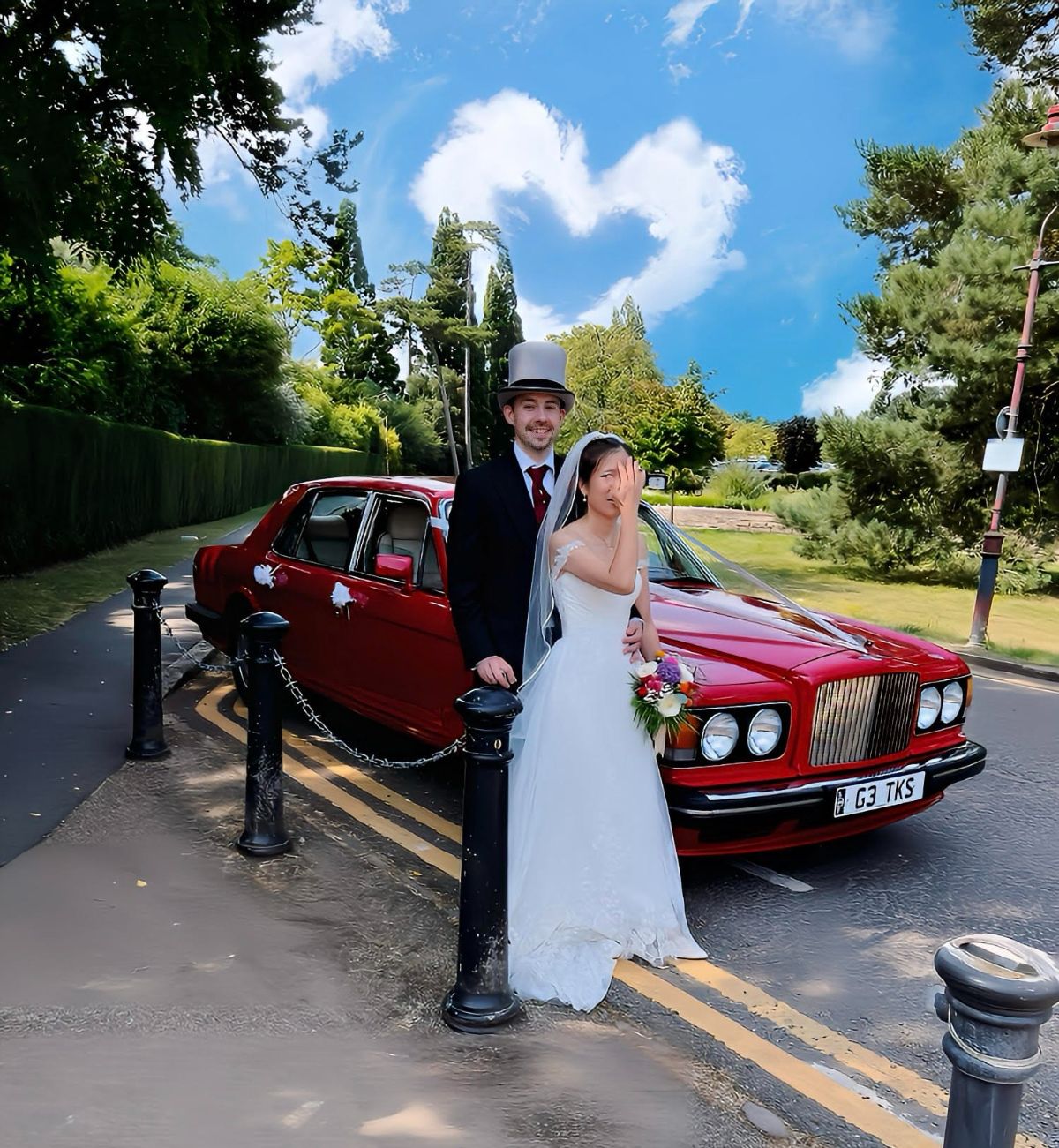 Lady R Wedding & Chauffeur Hire Ltd-Image-7