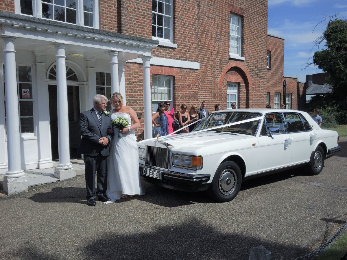 Lady R Wedding & Chauffeur Hire Ltd-Image-45