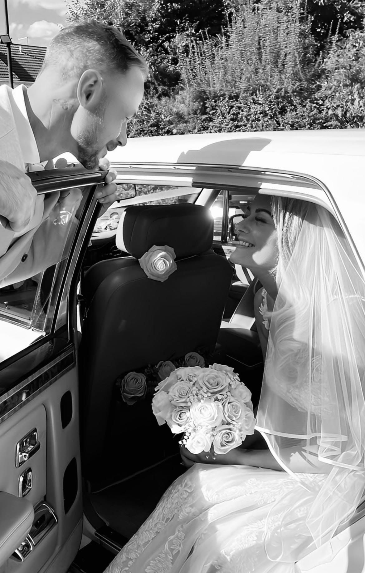 Lady R Wedding & Chauffeur Hire Ltd-Image-5