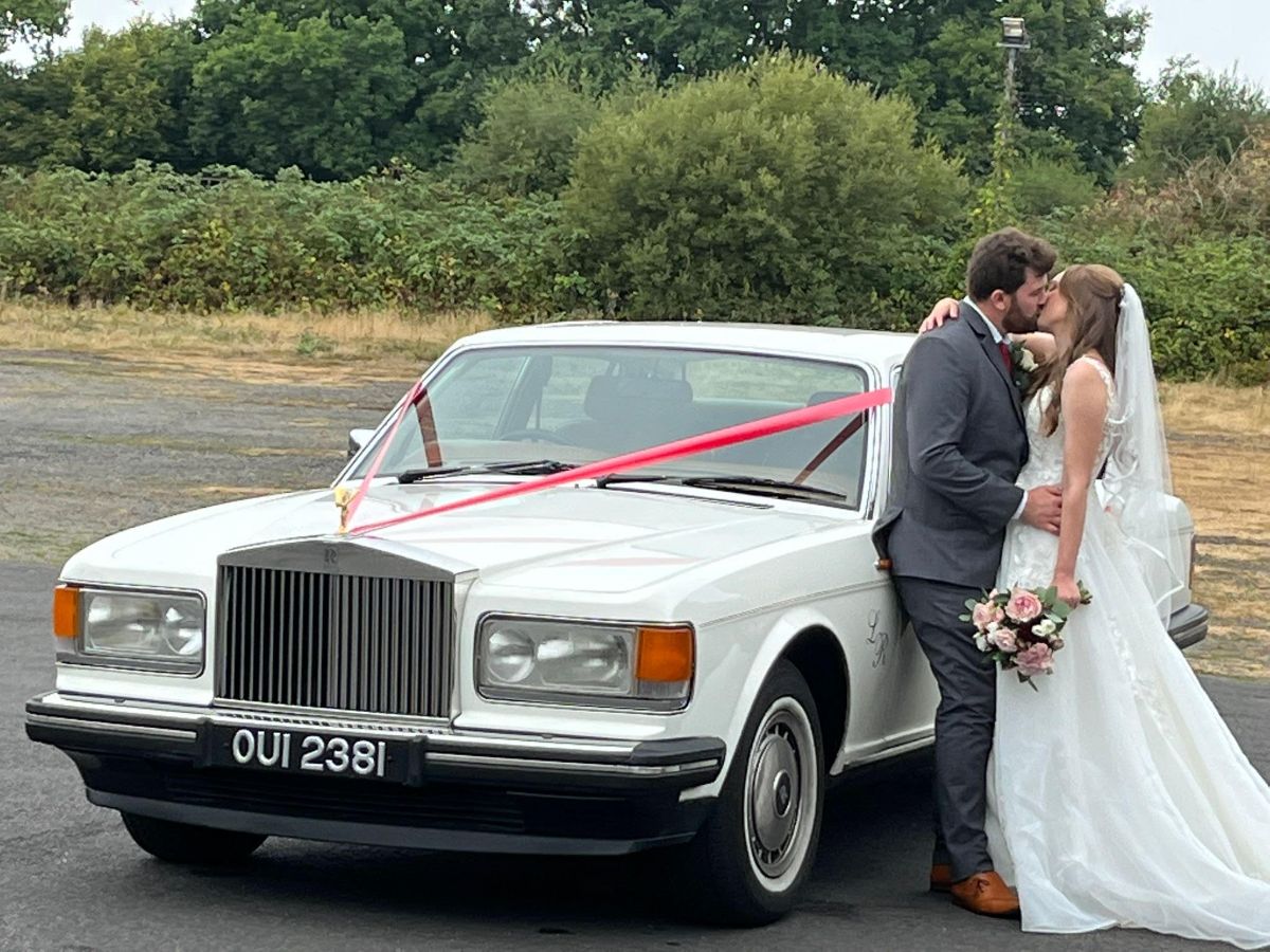 Lady R Wedding & Chauffeur Hire Ltd-Image-37