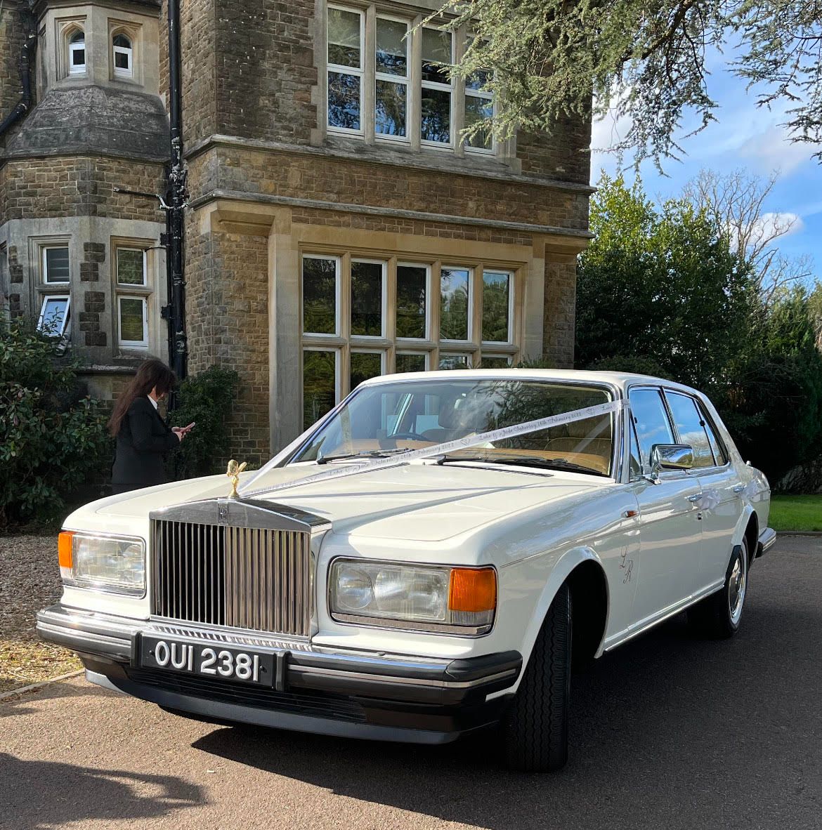 Lady R Wedding & Chauffeur Hire Ltd-Image-9