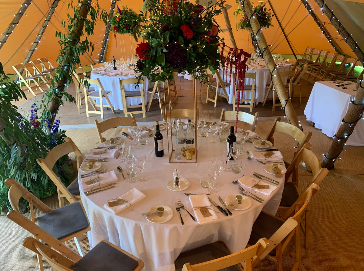 Rustic and Rural Weddings-Image-4