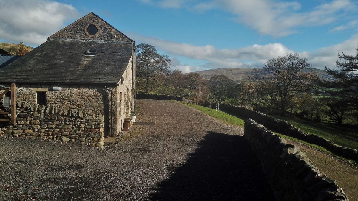 Howgills Barn-Image-1