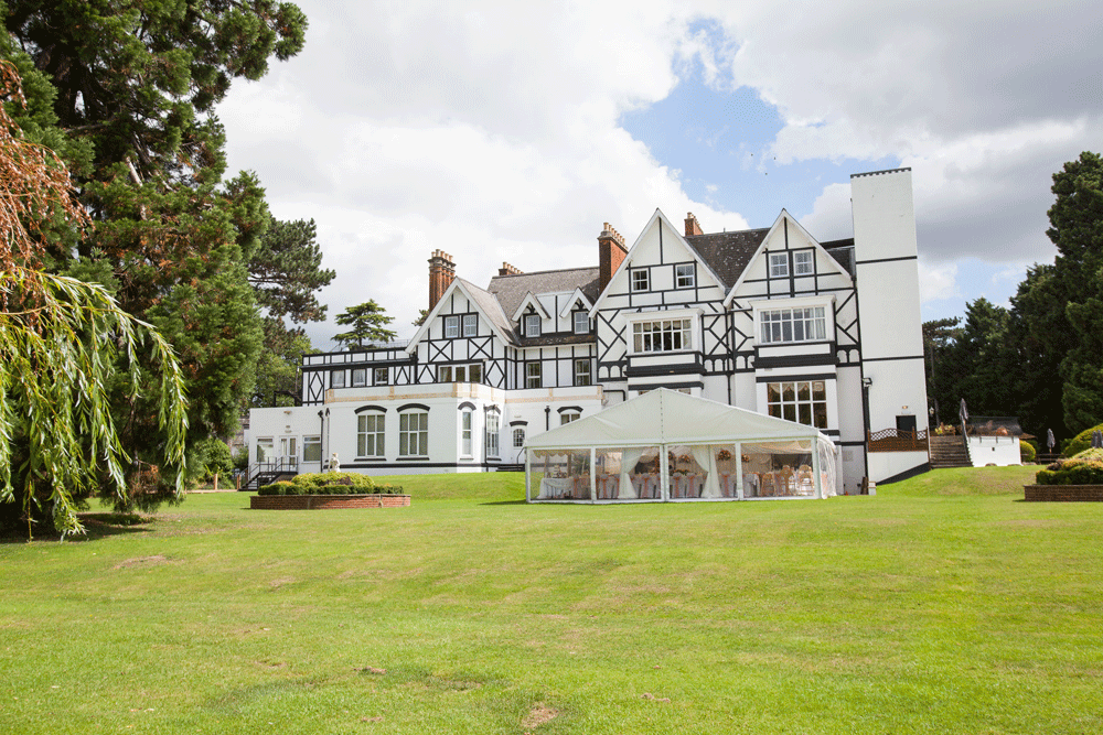Wedding Venue in Bromley, The Manor at Bickley UKbride