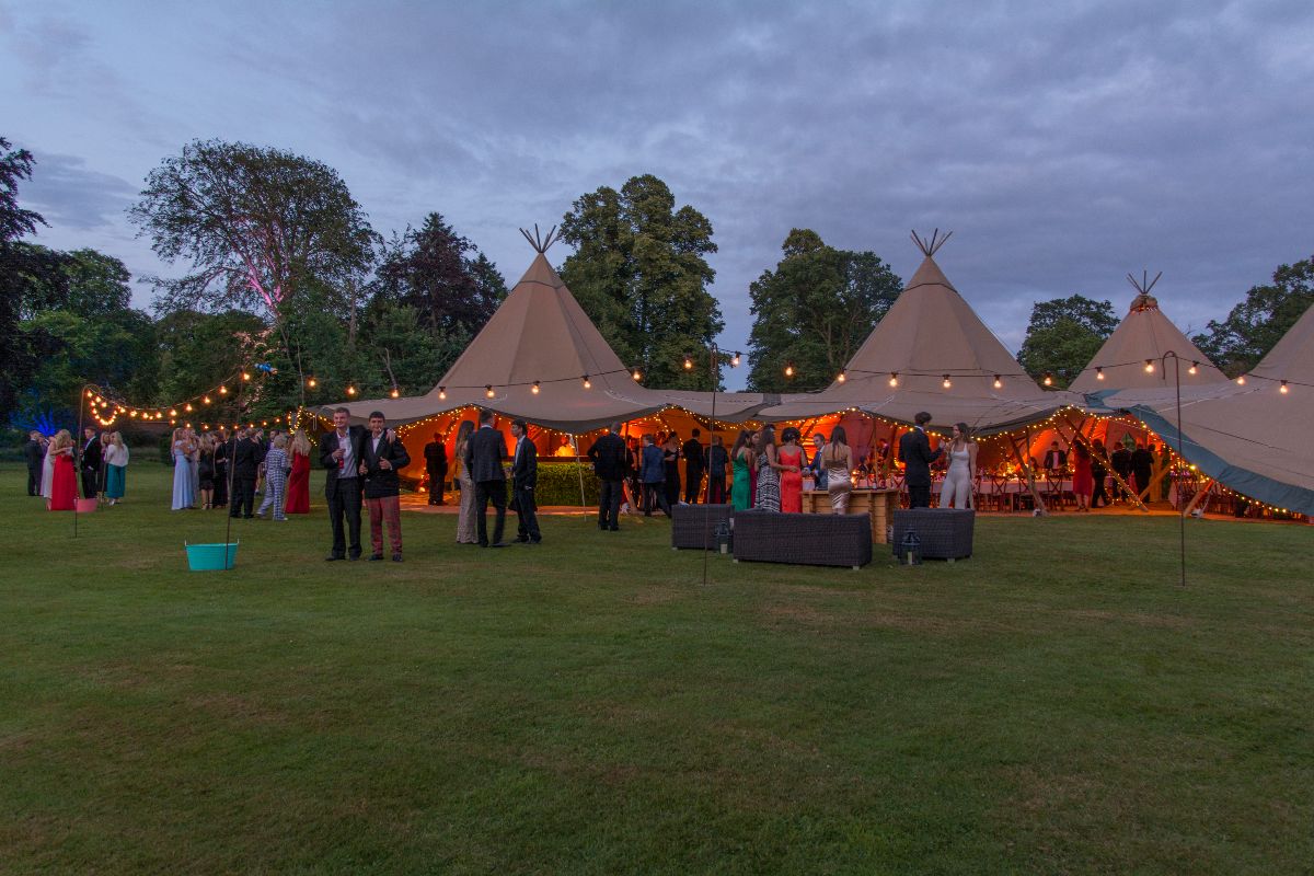 Gallery Item 117 for Event In A Tent