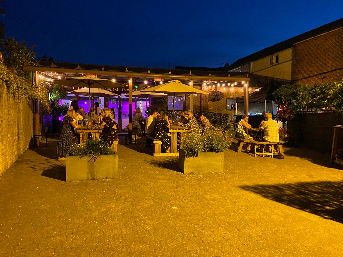 Gallery Item 23 for The Swan (Markyate) Ltd