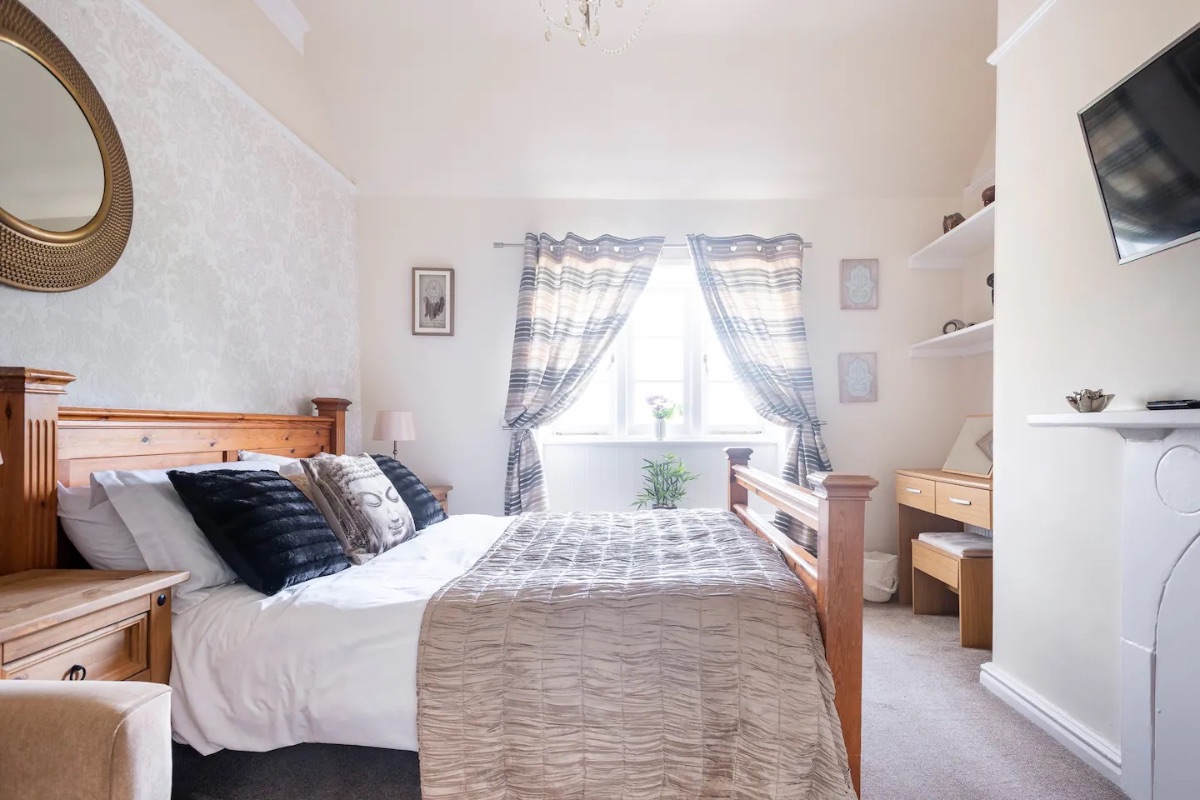Gallery Item 35 for St Anne's House