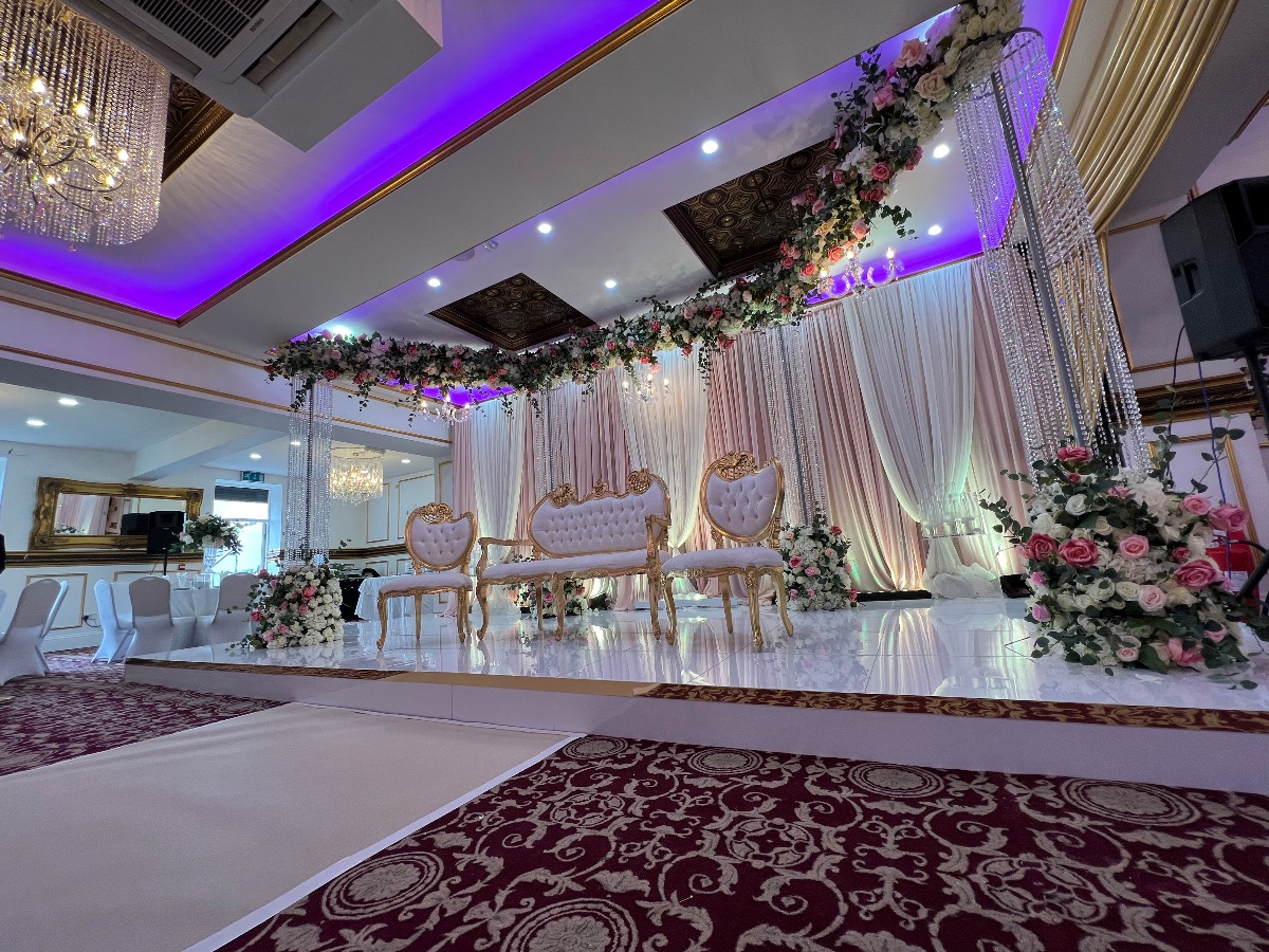 Gallery Item 14 for Lalas Banqueting Suites