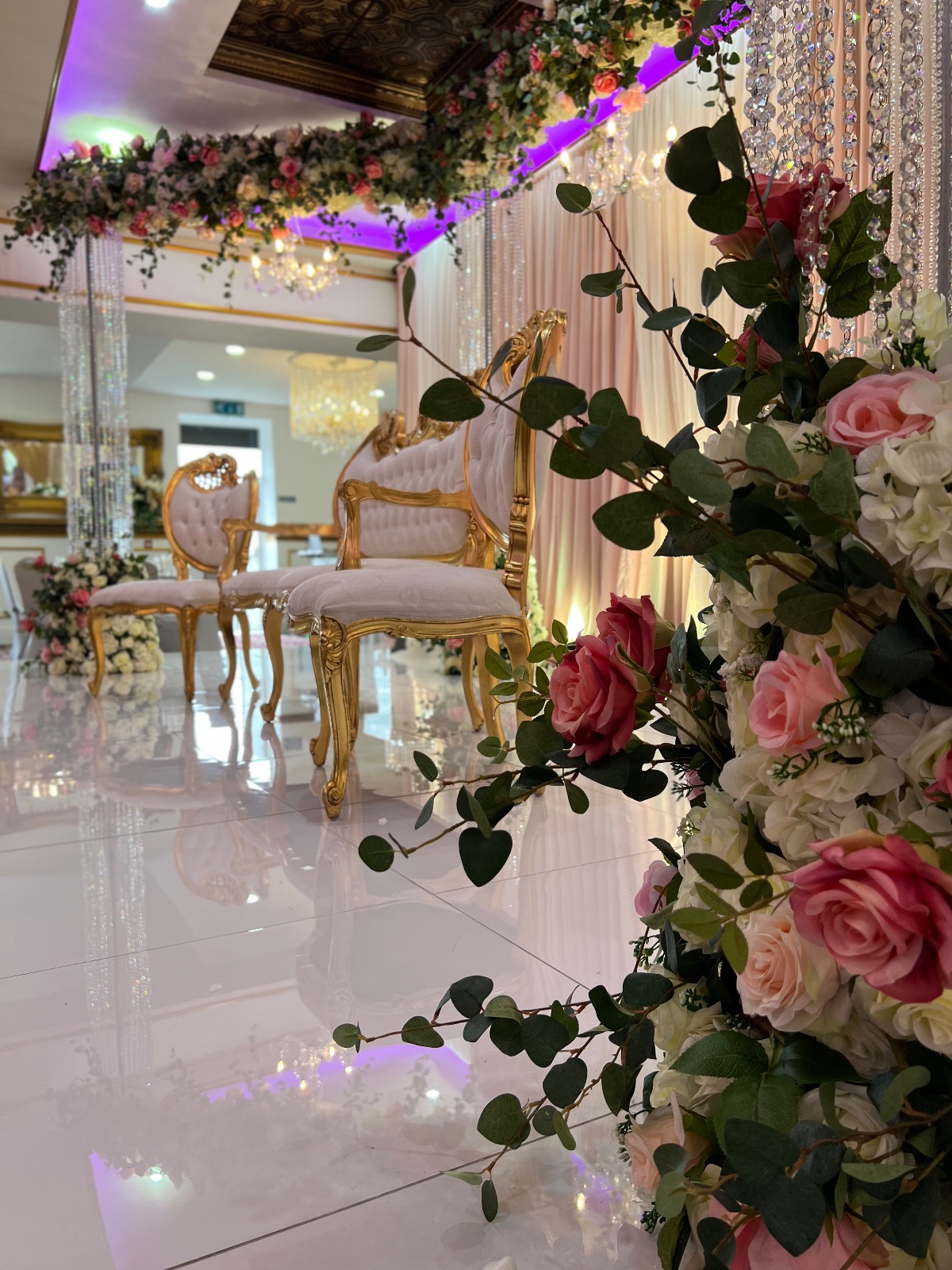 Gallery Item 16 for Lalas Banqueting Suites
