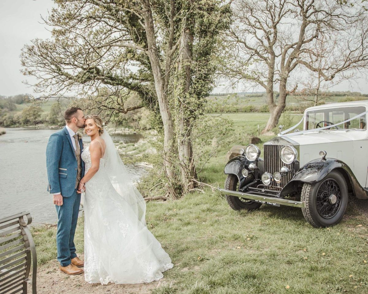 Forest of Bowland Wedding Car Hire-Image-16