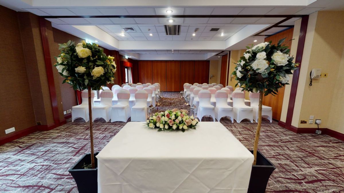 Gallery Item 18 for Coppid Beech Hotel 