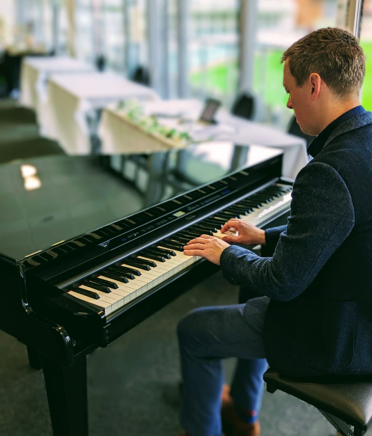 Robbie Roberts Wedding Pianist-Image-5